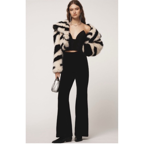 NWT Anthropologie '70s Ribbed Velour High Rise Flared Wide Leg Pant Black Medium - Picture 11 of 11